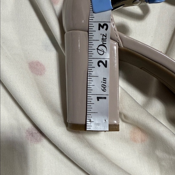 Bandolino Armory Block Heel Dress Sandals Size 8M - Picture 16 of 16